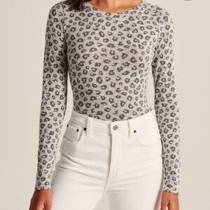 Abercrombie & Fitch Soft AF Cozy Bodysuit